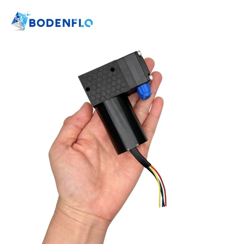 Miniature liquid pump BD-05TF300WB side angle view quiet vacuum pump product image